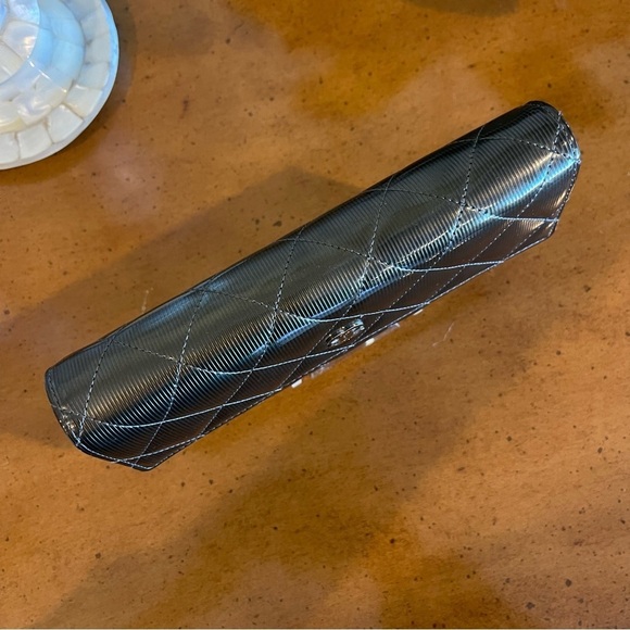 RARE Khaki CHANEL Quilted CC Logo Black Enamel Patent Leather Long Bifold Wallet - Picture 4 of 12